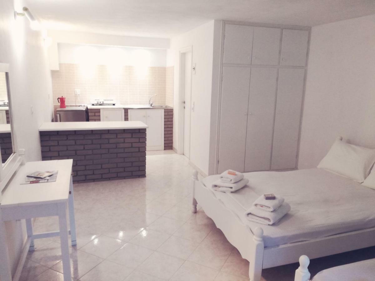 Rossi's Apartment Moraḯtika